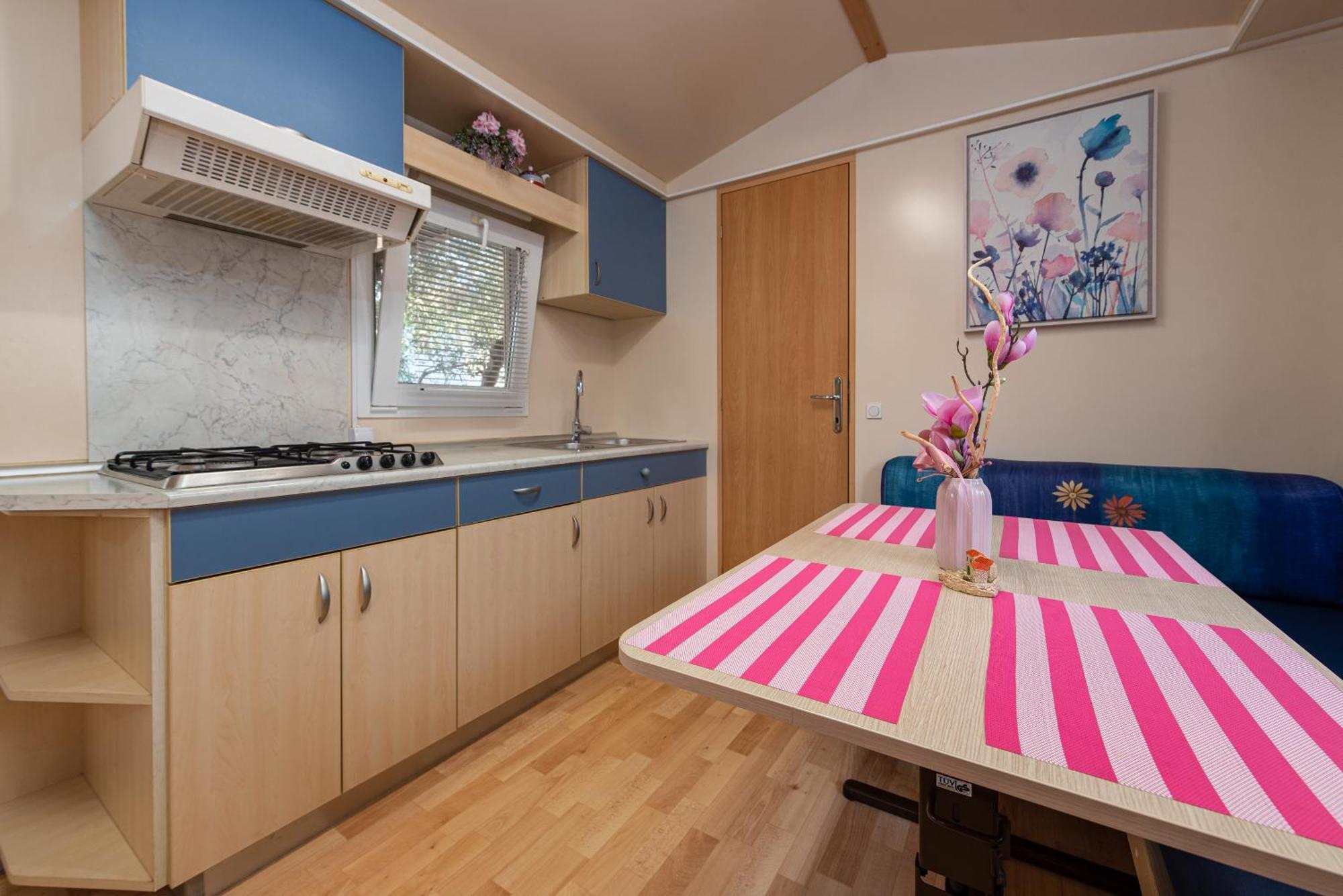 Camp Mrkva Mobile Homes With Pool Sukošan Chambre photo